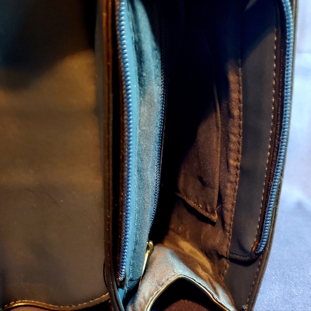 Backpack - Picture 8 of 10
